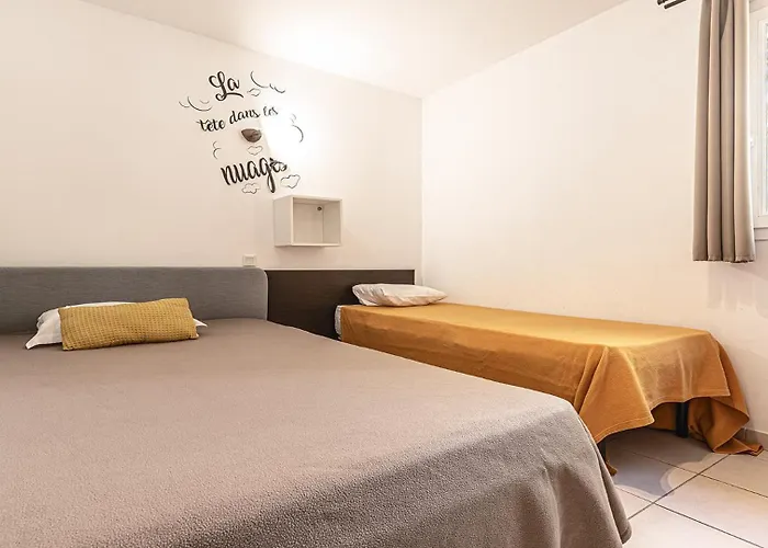 Lisa Maria D N38 2p5 Hébergement de vacances *